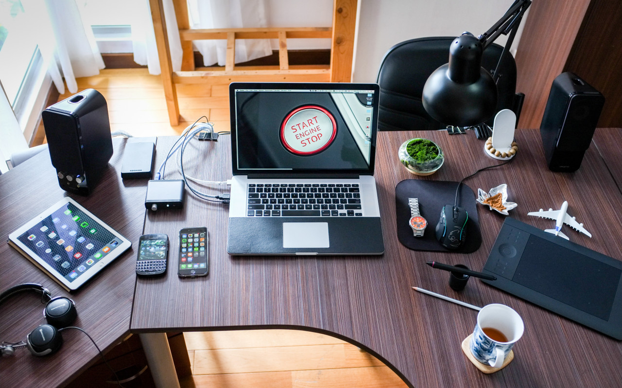 Modern Desk