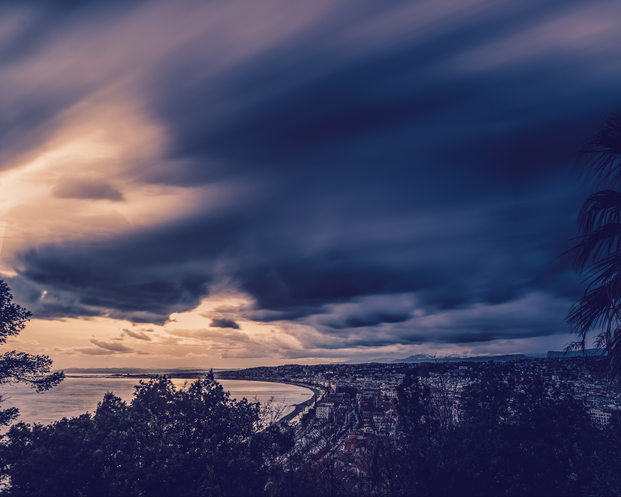 City Beside Sea