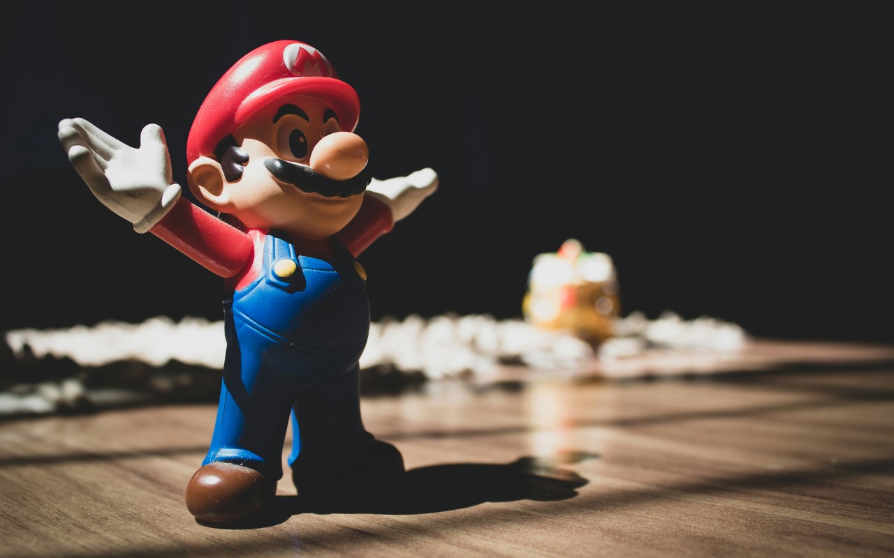Super Mario figurine
