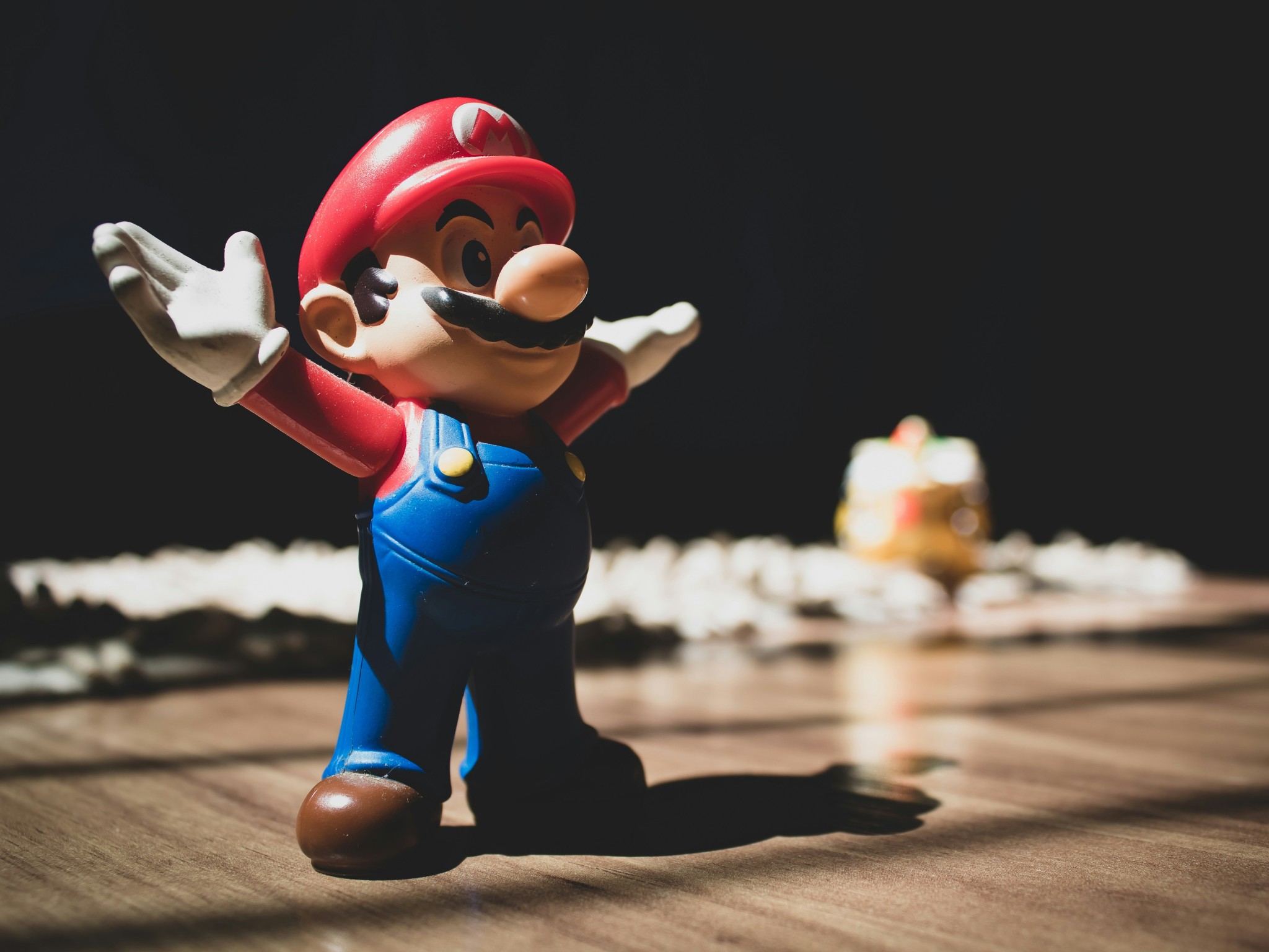 Super Mario figurine