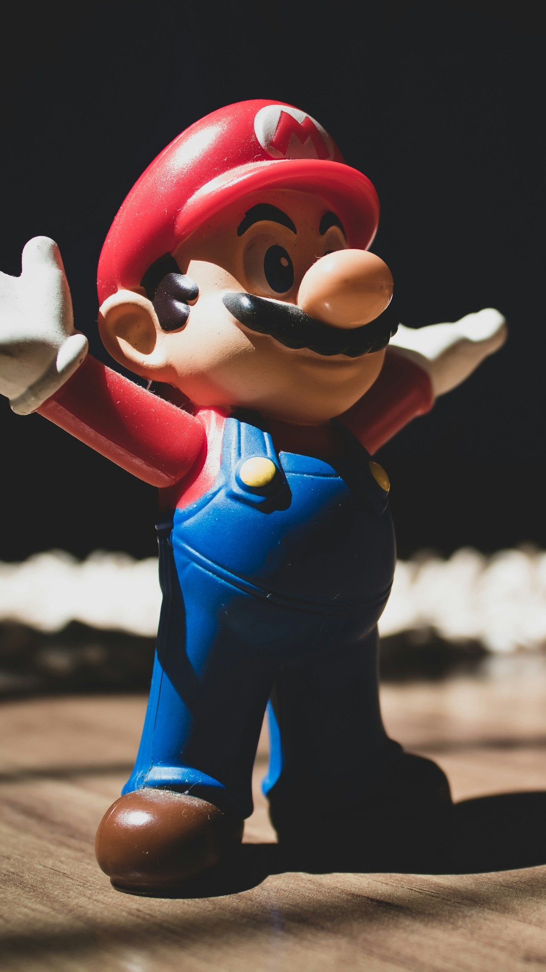 Super Mario figurine
