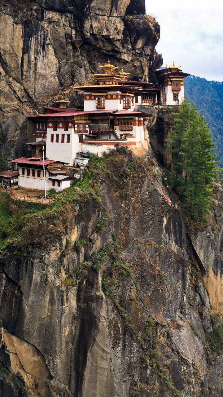 House Beside Mountains