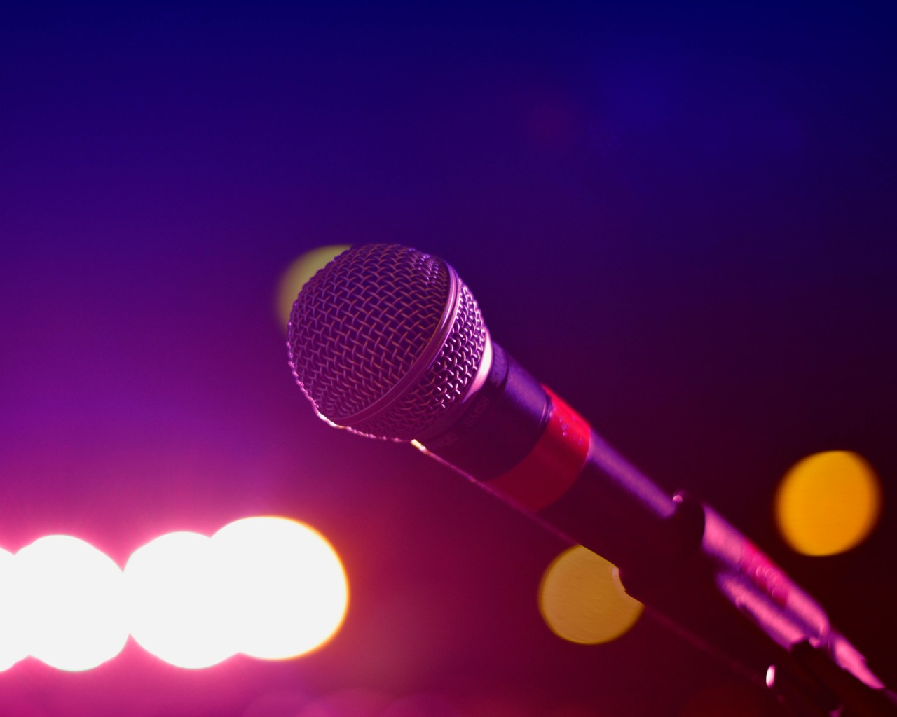 Microphone