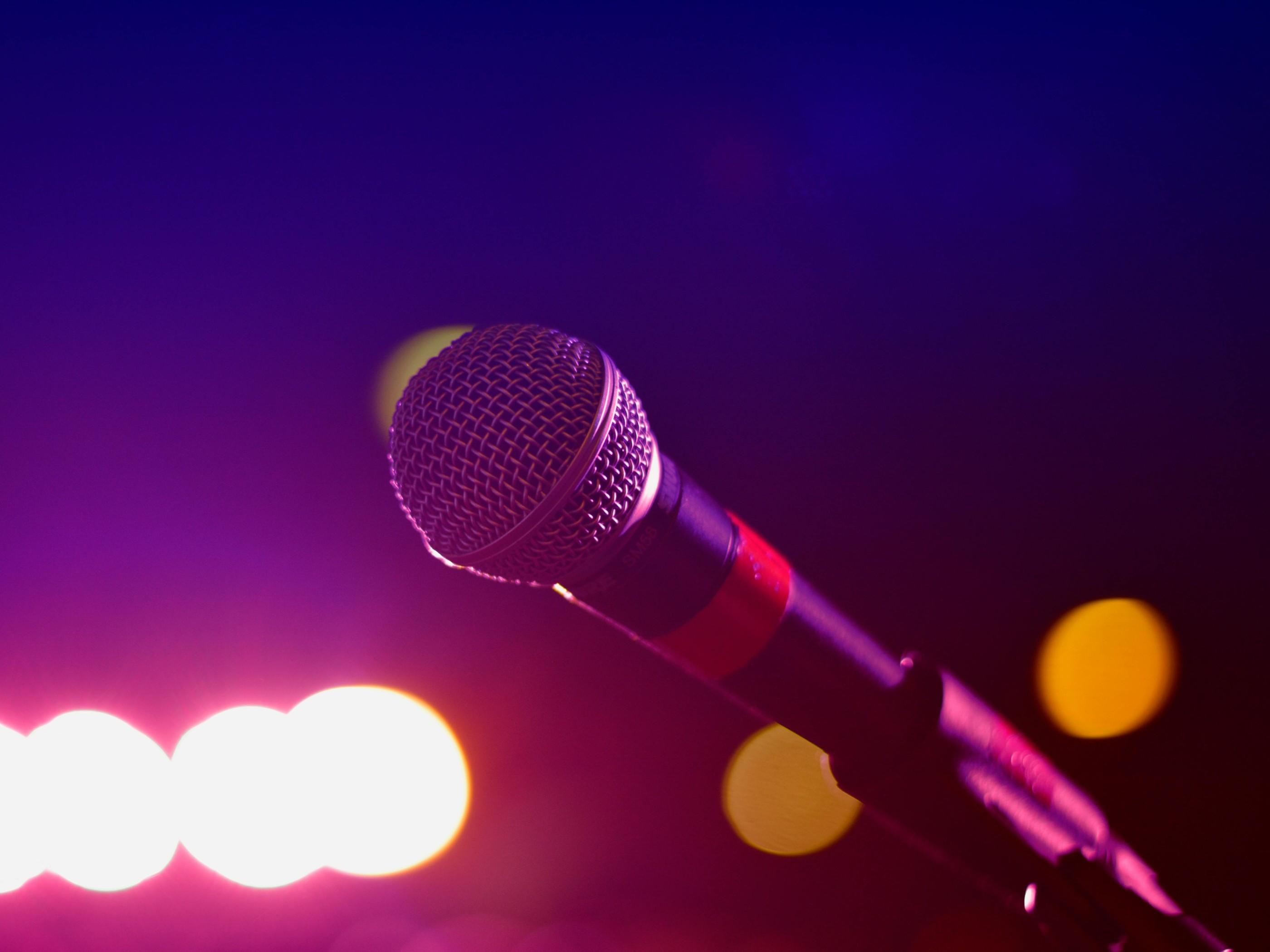 Microphone