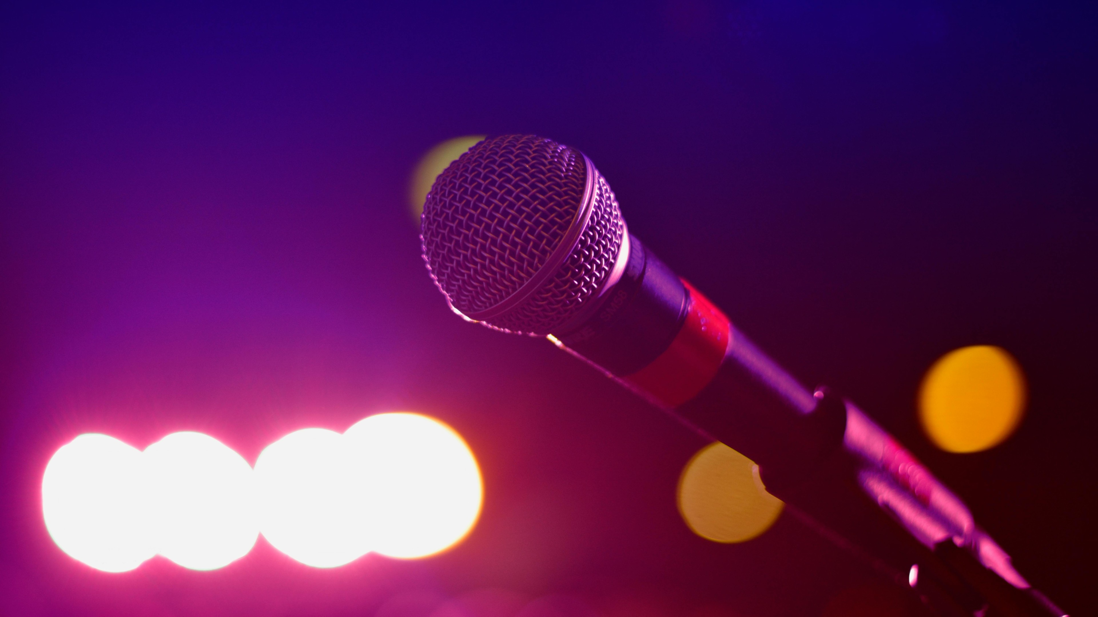 Microphone