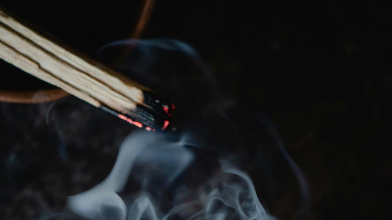 Lit Palo Santo