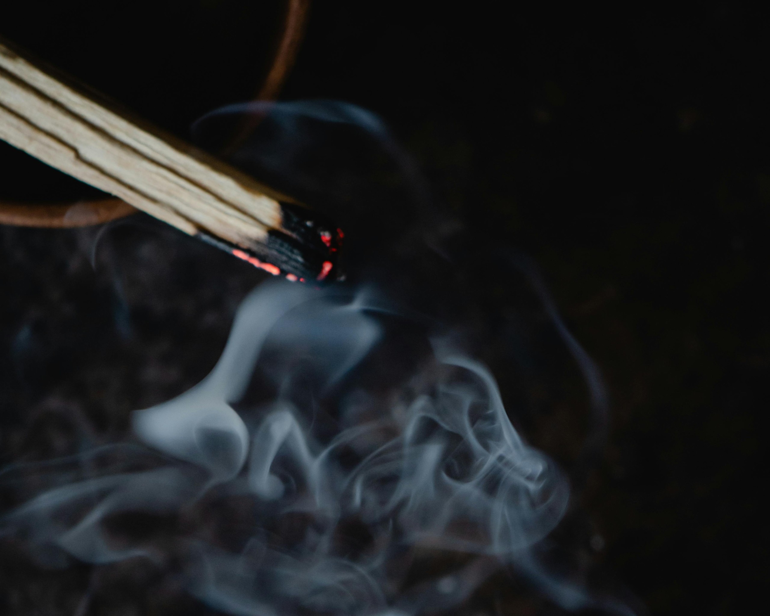 Lit Palo Santo