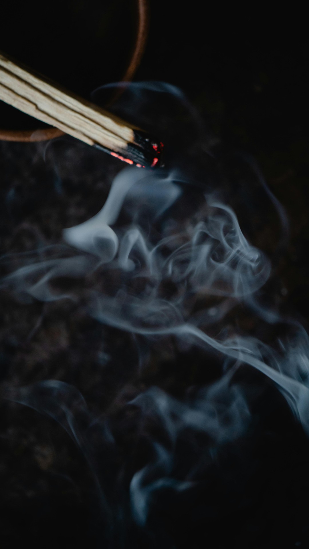 Lit Palo Santo