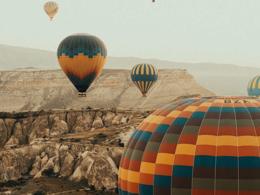 Hot air balloons 