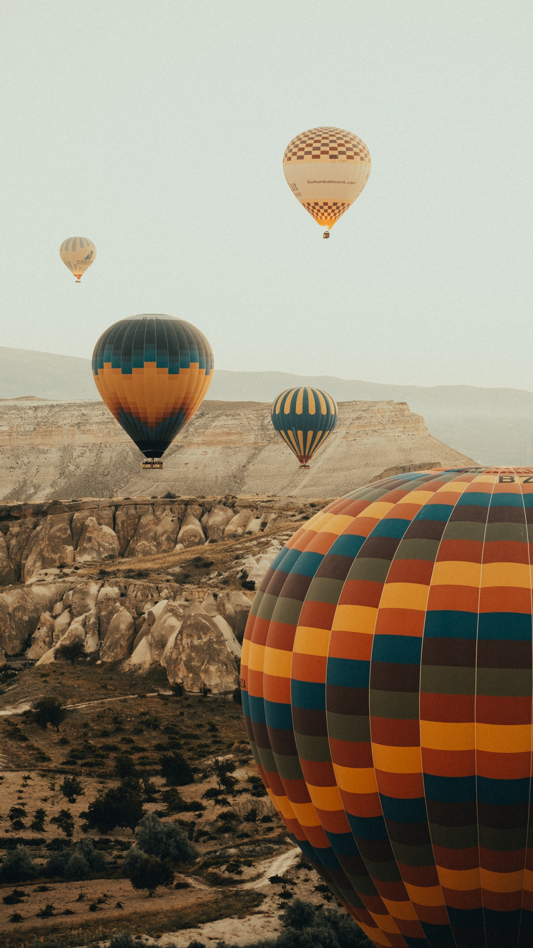 Hot air balloons 