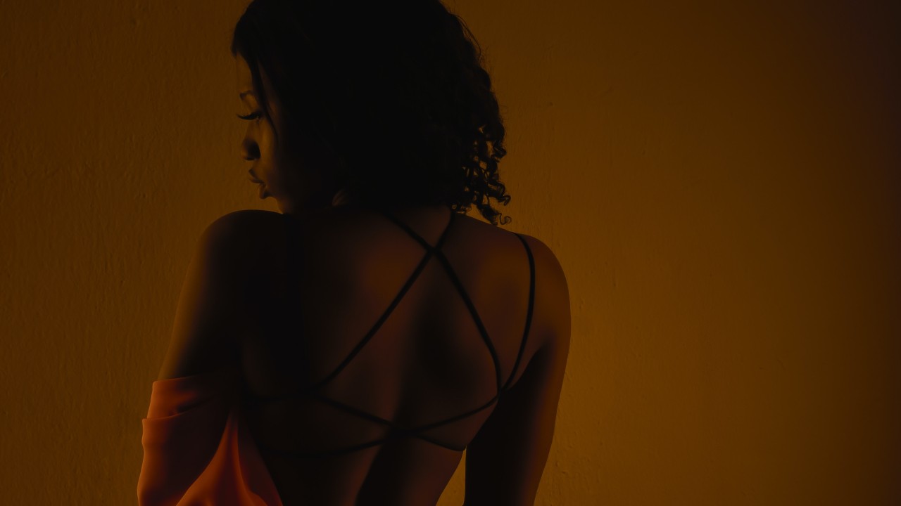 Mystery woman 