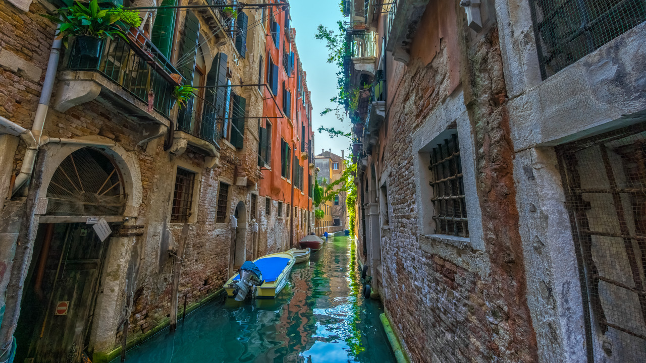 Italian Canal